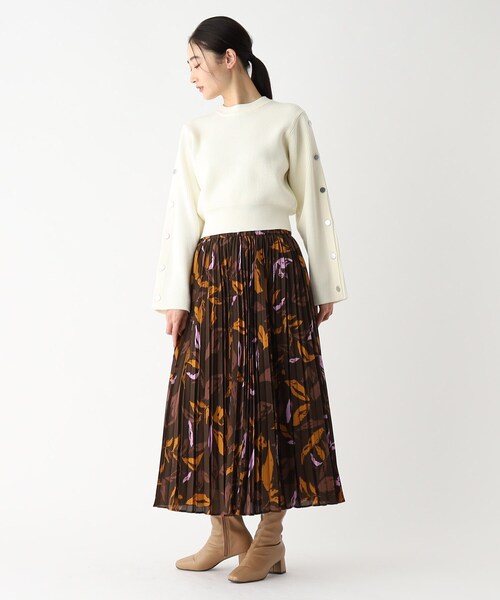 OPAQUE.CLIP(オペークドットクリップ)の「◆【大草直子さんコラボ】2way袖ボタンニット(ニット/セーター・レディース・ブラック/オフホワイト/ダークオレンジ・38/40/36)」の7枚目の写真