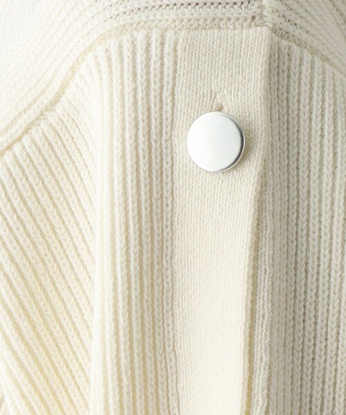 OPAQUE.CLIP(オペークドットクリップ)の「◆【大草直子さんコラボ】2way袖ボタンニット(ニット/セーター・レディース・ブラック/オフホワイト/ダークオレンジ・38/40/36)」の21枚目の写真