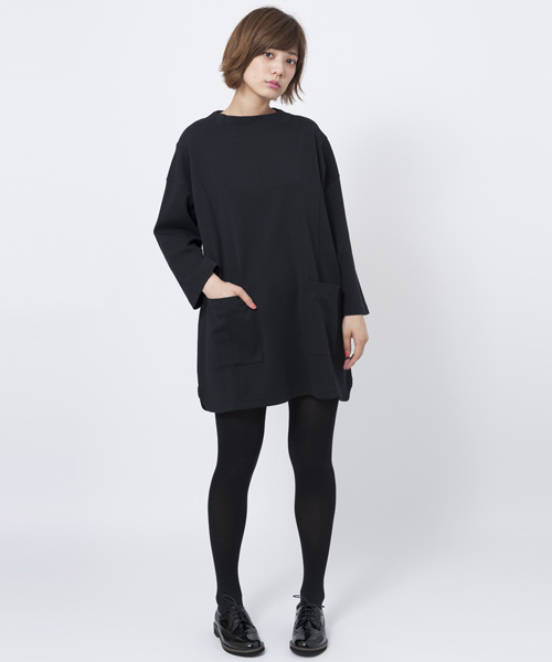 MILKFED.（ミルクフェド）の「【mini1月号　高橋愛さん着用】MOCK NECK H/S TOP（Tシャツ/カットソー・レディース・ホワイト/ブラック/アッシュ・ONE SIZE）」の3枚目の写真