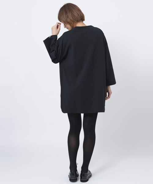 MILKFED.（ミルクフェド）の「【mini1月号　高橋愛さん着用】MOCK NECK H/S TOP（Tシャツ/カットソー・レディース・ホワイト/ブラック/アッシュ・ONE SIZE）」の7枚目の写真