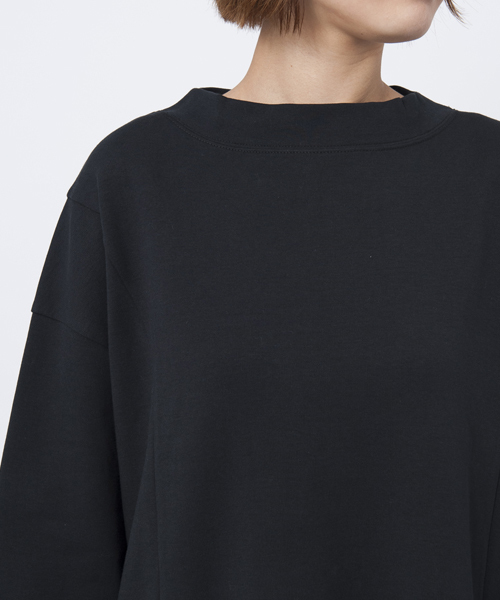 MILKFED.（ミルクフェド）の「【mini1月号　高橋愛さん着用】MOCK NECK H/S TOP（Tシャツ/カットソー・レディース・ホワイト/ブラック/アッシュ・ONE SIZE）」の5枚目の写真