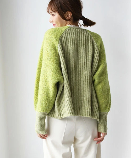 REAL CUBE（リアルキューブ）の「リングヤーンウール混カーディガン（カーディガン/ボレロ・レディース・ベージュ/ライム/チャコールグレー/アイボリー・M）」の5枚目の写真