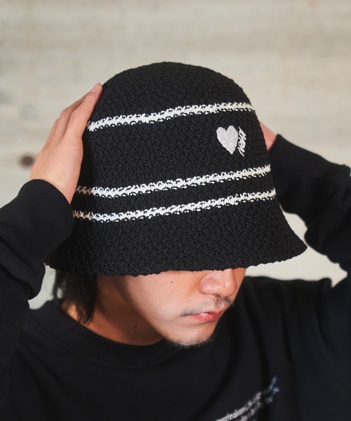 kaoyorinakami（カオヨリナカミ）の「heart logo bucket hat / ハート