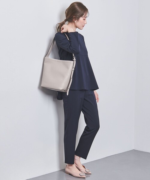 UNITED ARROWS  シート ワンハンドル ショルダーバッグ　美品です！ UNITED ARROWS ショルダーバッグ バッグ メタルクラスプ ワン