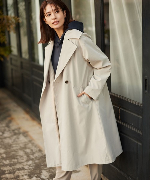 Elura（エルーラ）の「ライトトレンチコート／991784（トレンチコート・レディース・オフホワイト/グレイッシュベージュ・MEDIUM/LARGE）」の3枚目の写真