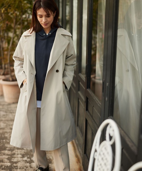 Elura（エルーラ）の「ライトトレンチコート／991784（トレンチコート・レディース・オフホワイト/グレイッシュベージュ・MEDIUM/LARGE）」の5枚目の写真