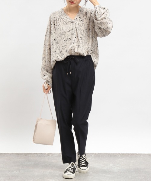 GLOBAL WORK Smile Seed Store（グローバルワーク スマイルシードストア）の「レーヨンスキッパーブラウス長袖/176128（シャツ/ブラウス・レディース・ブルー系その他/グレー系その他/ホワイト系その他/ホワイト系その他3/ホワイト系その他2/ブルー系その他7/ホワイト系その他5/ホワイト系その他7/ブラック系その他・MEDIUM/LARGE/SMALL/X-LARGE）」の14枚目の写真