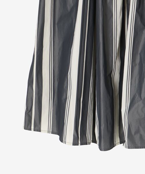 le.coeur blanc（ルクールブラン）の「タフタギャザーボリュームスカート（スカート・レディース・アイボリー/ブラック系その他/ラベンダー/ダークグレー・38）」の8枚目の写真