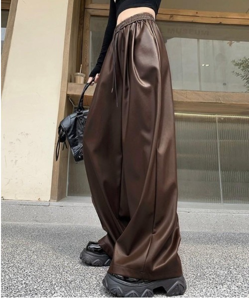 VIBGYOR（ヴィブジョー）の「合成皮革ワイドパンツ(BQ)（その他パンツ・レディース・ブラック/ブラウン・LARGE/MEDIUM）」の6枚目の写真