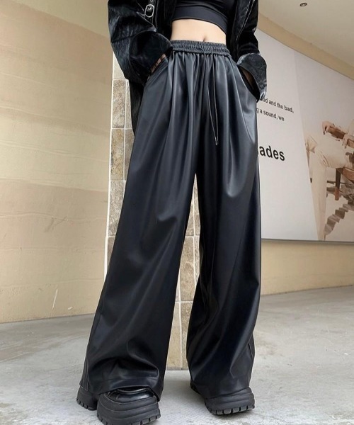 VIBGYOR（ヴィブジョー）の「合成皮革ワイドパンツ(BQ)（その他パンツ・レディース・ブラック/ブラウン・LARGE/MEDIUM）」の9枚目の写真