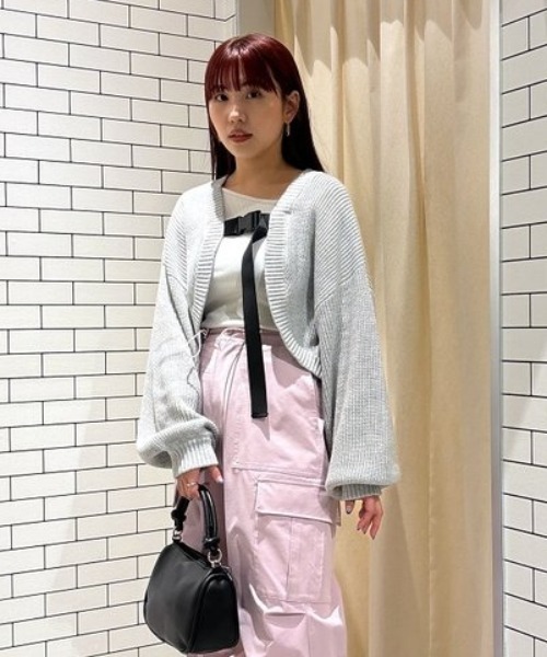 RODEO CROWNS WIDE BOWL（ロデオクラウンズワイドボウル）の「ボレロニット（カーディガン/ボレロ・レディース・グレー×ホワイト/ブルー/ブラック・FREE）」の2枚目の写真