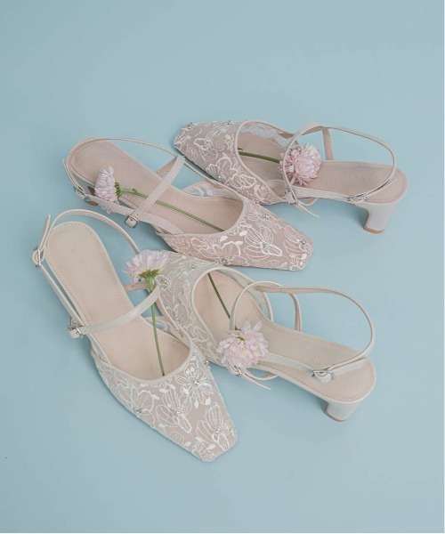 RANDA(ランダ)の「レース×スパンコール バックストラップパンプス(パンプス・レディース・アイボリー/ピンク/ミント・S/M/L/LL)」の4枚目の写真