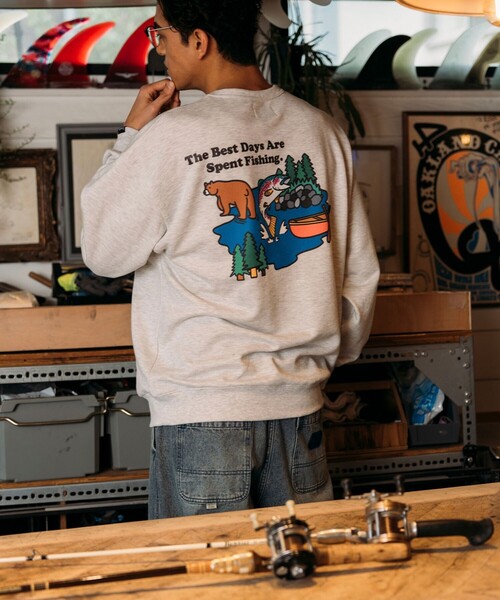 Foxfire（フォックスファイヤー）の「Foxfire/フォックスファイヤー 別注 Foxfire プリントクルーネック スウェット/トラウト/バックプリント/リラックスフィット（Tシャツ/カットソー・メンズ・グレー/ブルー/チャコールグレー/ライトグレー・MEDIUM/LARGE）」の8枚目の写真