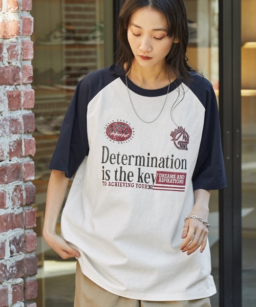 MONO-MART(モノマート)の「グラフィックアソートプリント ラグラン半袖Tシャツ(Tシャツ/カットソー・レディース・ネイビー/ブラック系1/ネイビー系1/ワイン系1/ブラック/ワイン/チャコールグレー/ワイン系/スミクロ・FREE)」の7枚目の写真
