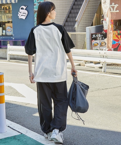 カットソーラグラン袖 ネイビー プリント柄  スマッキーグラム カットソーラグラン袖 ネイビー プリント柄 スマッキーグラム