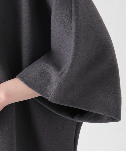 JOURNAL STANDARD LUXE（ジャーナルスタンダード　ラックス）の「ブークレーダンボール ポンチョT（Tシャツ/カットソー・レディース・チャコールグレー/ベージュ・FREE）」の15枚目の写真