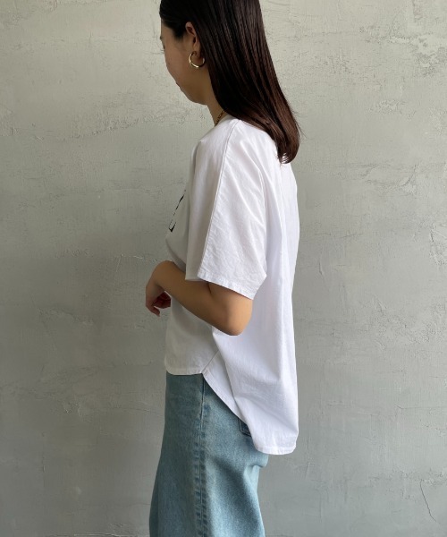 MICA&DEAL（マイカ＆ディール）の「[MICA&DEAL/マイカアンドディール] 別注 MITCHEL ロゴプリントTシャツ（Tシャツ/カットソー・レディース・チャコール/ホワイト/ブルー・F）」の11枚目の写真