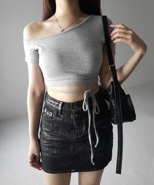 me+em select(ミームセレクト)の「※※【 3color 】ストラップリボンワンショルショートTシャツ / strap ribbon one shoulder short Tee(Tシャツ/カットソー・レディース・グレー/ホワイト/ブラック・FREE)」の7枚目の写真