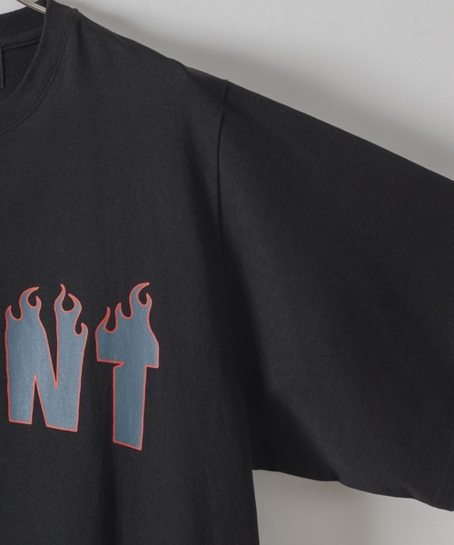 DOOPZ（ドープス）の「BIG Logo Print Tee - ビッグロゴプリントT（Tシャツ/カットソー・メンズ・ブラック/ナチュラル・SMALL/MEDIUM/LARGE）」の5枚目の写真