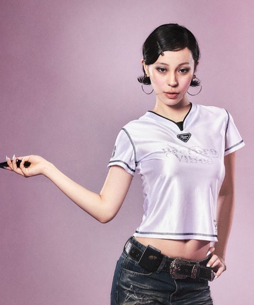 tシャツ A'GEM/9 × .kom 「Beer Bro/ビアブロー」VネックT レディース A'GEM/9 × .kom 『Beer Bro/ビアブロー』VネックT インポート
