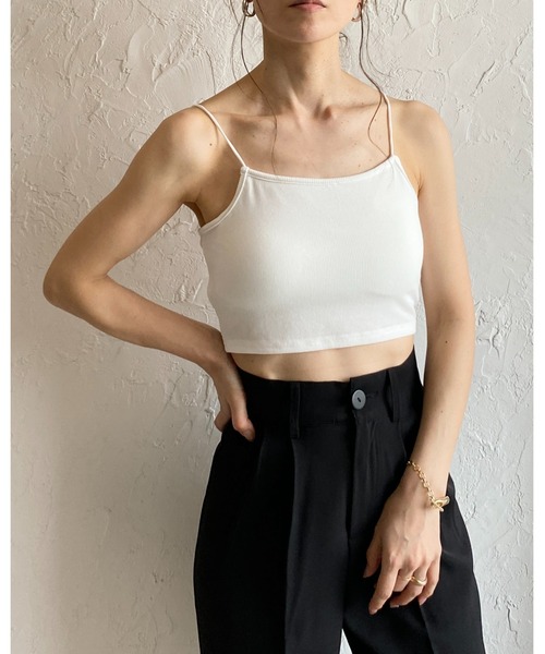 She's Closet(シーズクローゼット)の「カップ付きショート丈クロップドベアトップブラキャミソールトップス(キャミソール・レディース・ブラウン/ブラック/オフホワイト・FREE)」の17枚目の写真