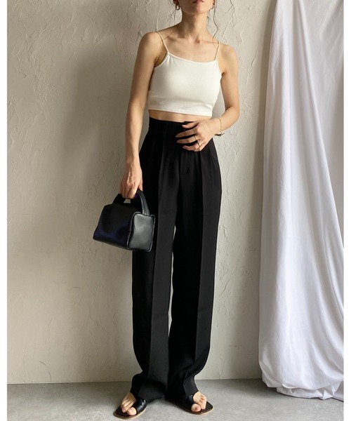 She's Closet(シーズクローゼット)の「カップ付きショート丈クロップドベアトップブラキャミソールトップス(キャミソール・レディース・ブラウン/ブラック/オフホワイト・FREE)」の14枚目の写真