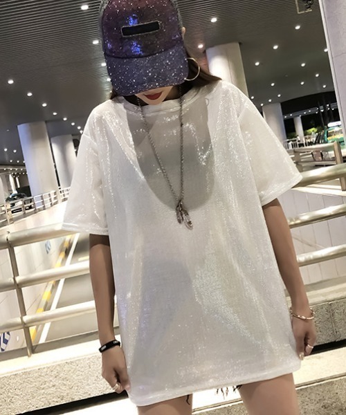gossip!ロサンゼルス(ゴシップロサンゼルス)の「オーバーサイズ シャイニーTシャツ(Tシャツ/カットソー・レディース・パープル/ピンク/シルバー/ブラック・FREE)」の4枚目の写真