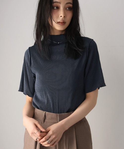Girly Doll(ガーリードール)の「プリーツメロウハーフスリーブトップス(Tシャツ/カットソー・レディース・モカ/ベージュ/グレー/ブラック・M/L)」の3枚目の写真