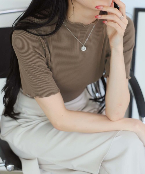 Girly Doll(ガーリードール)の「プリーツメロウハーフスリーブトップス(Tシャツ/カットソー・レディース・モカ/ベージュ/グレー/ブラック・M/L)」の6枚目の写真