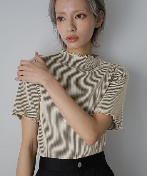 Girly Doll(ガーリードール)の「プリーツメロウハーフスリーブトップス(Tシャツ/カットソー・レディース・モカ/ベージュ/グレー/ブラック・M/L)」の19枚目の写真