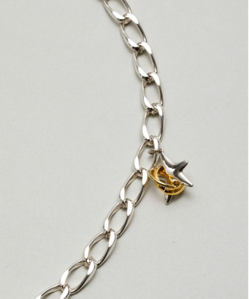 LAPUIS(ラピュイ)の「LAPUIS(ラピュイ)Coil Star choker(チョーカー・レディース・ゴールド/マルチ・FREE)」の3枚目の写真
