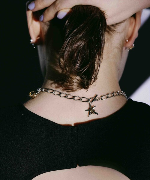LAPUIS(ラピュイ)の「LAPUIS(ラピュイ)Coil Star choker(チョーカー・レディース・ゴールド/マルチ・FREE)」の6枚目の写真