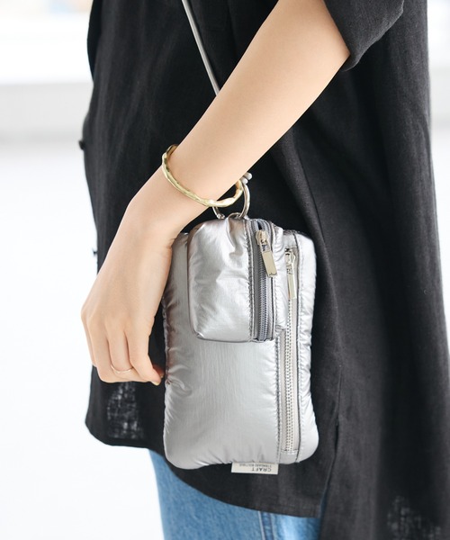 CRAFT STANDARD BOUTIQUE(クラフトスタンダードブティック)の「2連スマホマルチショルダーポーチ(ショルダーバッグ・レディース・シルバー/ブラック/ライトピンク/ネイビー・FREE)」の4枚目の写真