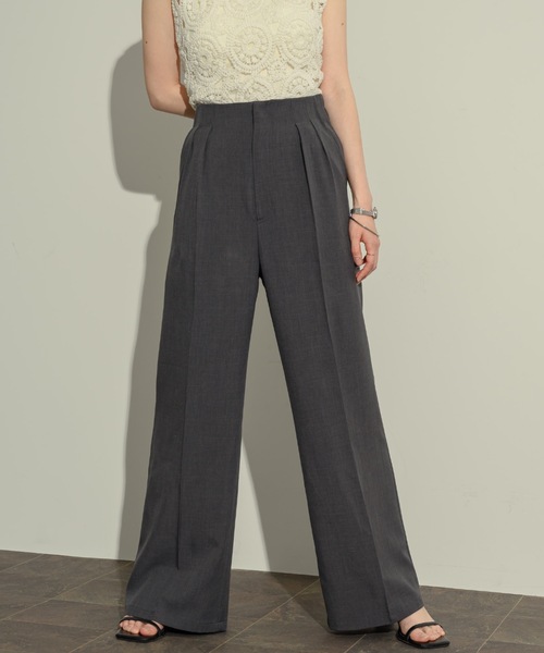 NEUNA(ヌナ)の「2タックパンツ(スラックス・レディース・ブラック/ベージュ/ダークインディゴブルー・SMALL/MEDIUM/LARGE)」の5枚目の写真