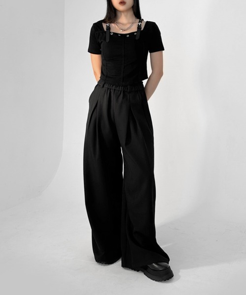 LVEU.(ラブユ.)の「【LVEU.】ベルトショルダー半袖トップス / トップス カットソー Tシャツ 半袖 クロップド ショート コンパクト ベルト グランジ ブラック(Tシャツ/カットソー・レディース・ブラック・FREE)」の12枚目の写真