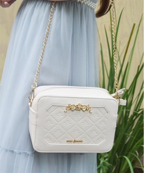 axes femme(アクシーズファム)の「キルト風型押しショルダー(ショルダーバッグ・レディース・パープル/キナリ/ブラック・FREE)」の2枚目の写真