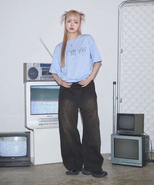 MSG（エムエスジー）の「ヴィンテージ加工オーバーサイズウェーブ切替ワイドストレートバギーデニムパンツ　11.5oz【UNISEX】（デニムパンツ・メンズ・ブラック/ブルー/グレー/ネイビー・L/M/XL/S）」の7枚目の写真