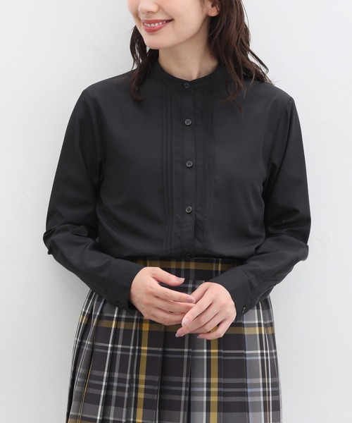 Honeys(ハニーズ)の「【らくらくアイロン】スタンドピンタックシャツ(ビジネスシャツ・レディース・ブラック/グレイッシュブルー/ダークベージュ/ホワイト/サックスブルー/ライトイエロー・S/M/L/LL/3L)」の1枚目の写真