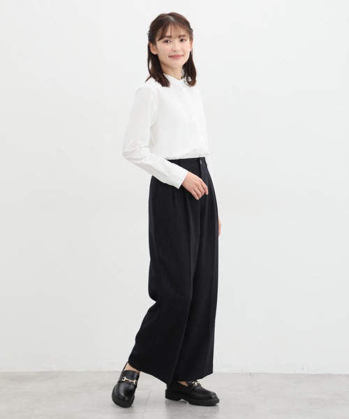 Honeys(ハニーズ)の「【らくらくアイロン】スタンドピンタックシャツ(ビジネスシャツ・レディース・ブラック/グレイッシュブルー/ダークベージュ/ホワイト/サックスブルー/ライトイエロー・S/M/L/LL/3L)」の8枚目の写真