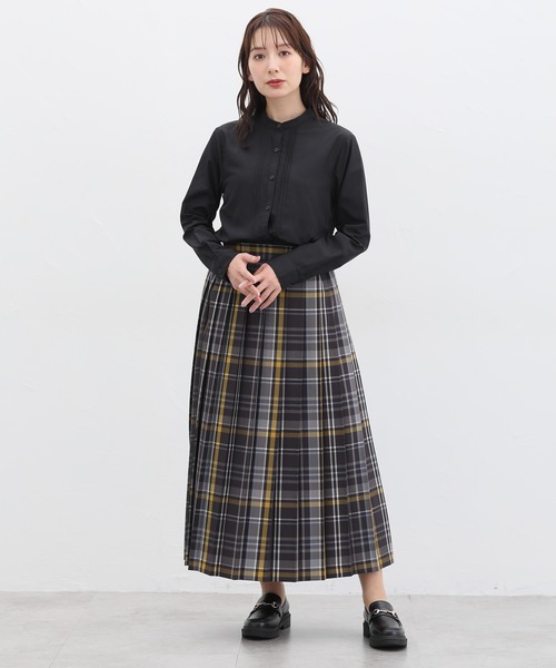 Honeys(ハニーズ)の「【らくらくアイロン】スタンドピンタックシャツ(ビジネスシャツ・レディース・ブラック/グレイッシュブルー/ダークベージュ/ホワイト/サックスブルー/ライトイエロー・S/M/L/LL/3L)」の10枚目の写真
