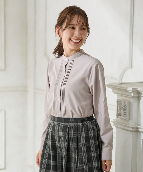 Honeys(ハニーズ)の「【らくらくアイロン】スタンドピンタックシャツ(ビジネスシャツ・レディース・ブラック/グレイッシュブルー/ダークベージュ/ホワイト/サックスブルー/ライトイエロー・S/M/L/LL/3L)」の15枚目の写真