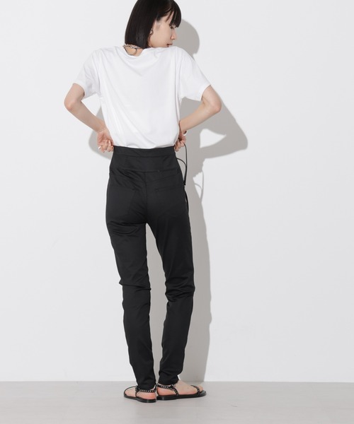 Apo(s)ture(アポスチャー)の「NANCY-002/チノストレッチハイウエストスキニーパンツ(チノパンツ・レディース・ホワイト/ベージュ/モカ/ブラック・XS/S/M/L/XL)」の16枚目の写真