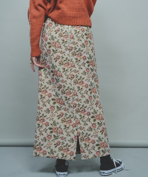 Unitage(ユニテージ)の「アンティーク調ジャガードロングスカート(スカート・レディース・ベージュ/ブラウン・FREE)」の9枚目の写真