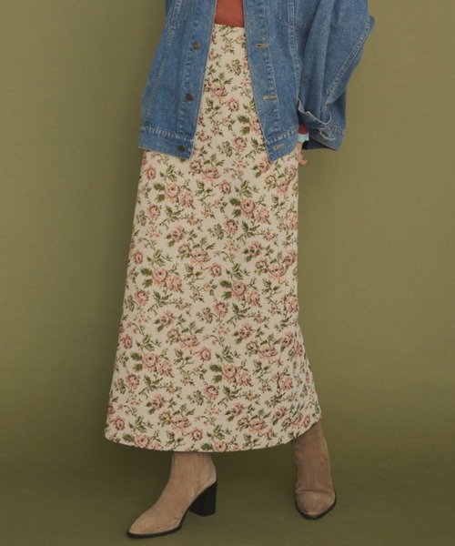 Unitage(ユニテージ)の「アンティーク調ジャガードロングスカート(スカート・レディース・ベージュ/ブラウン・FREE)」の21枚目の写真