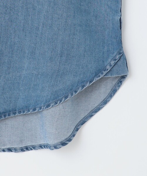 ANY（エニィ）の「【洗濯機可】パールボタンデニムシャツ（シャツ/ブラウス・レディース・ライトグレー系/サックスブルー系・F）」の16枚目の写真