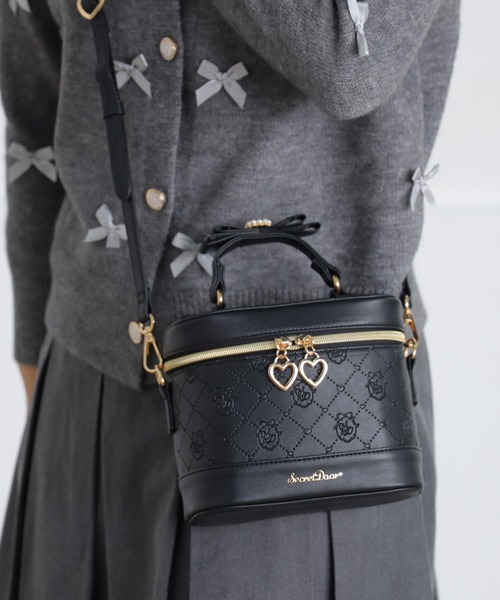 11月28日までのお値下げ‼️Darich♡バニティバッグ ビジュー Darich ダーリッチ バニティバッグ ビジュー ホワイト - メルカリ