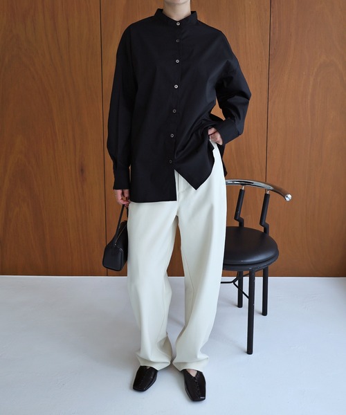 evernavy(エバーネイビー)の「イージーケアバンドカラーシャツブラウス(シャツ/ブラウス・レディース・ホワイト/ブラック/サックスブルー/ライトブルー・M)」の5枚目の写真