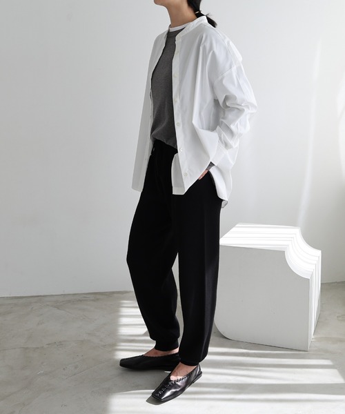 evernavy(エバーネイビー)の「イージーケアバンドカラーシャツブラウス(シャツ/ブラウス・レディース・ホワイト/ブラック/サックスブルー/ライトブルー・M)」の12枚目の写真