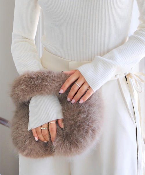 KOBE LETTUCE(コウベレタス)の「チェーンショルダー付きファーバッグ(ハンドバッグ・レディース・ベージュ/ブラウン/オフホワイト/ブラック/グリーン・F)」の18枚目の写真