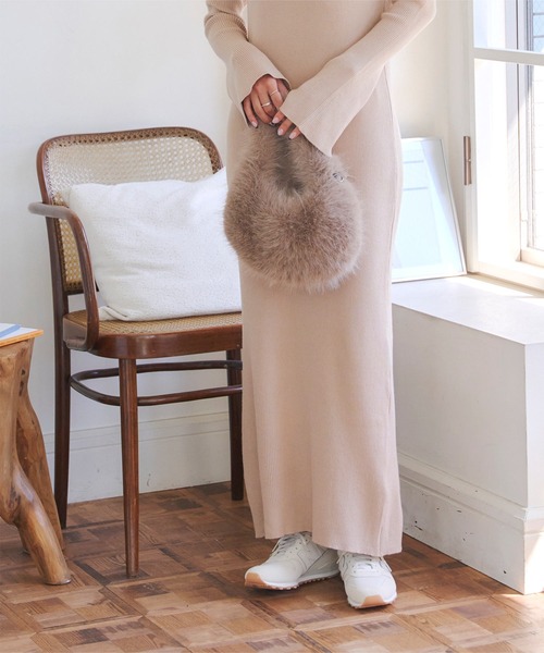 KOBE LETTUCE(コウベレタス)の「チェーンショルダー付きファーバッグ(ハンドバッグ・レディース・ベージュ/ブラウン/オフホワイト/ブラック/グリーン・F)」の19枚目の写真